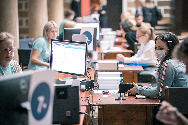 Turpinās klātienes reģistrācija un pieteikumu apstiprināšana studijām LU